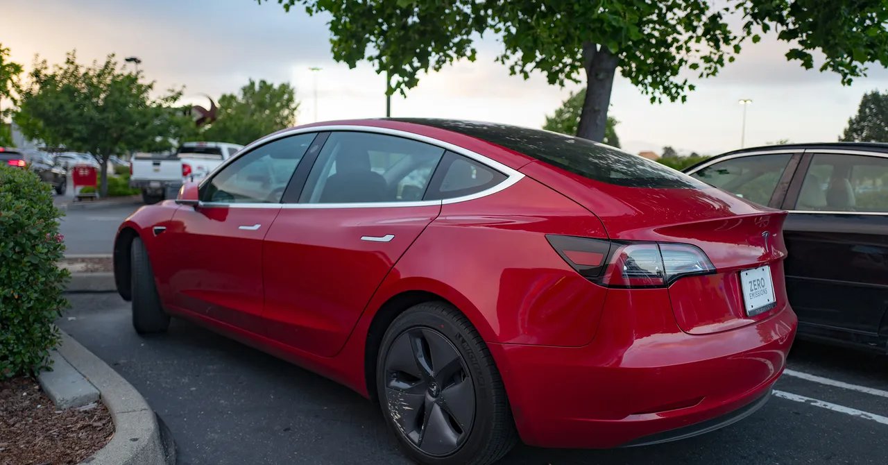 Tesla’s Door Handles Lead to Its Biggest Recall Yet