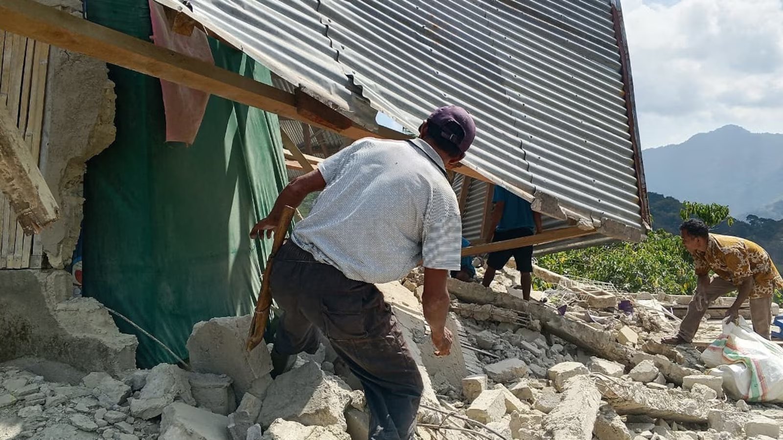 2nd earthquake hits Indonesia following powerful magnitude 7.7 quake