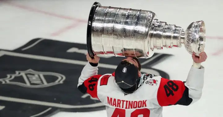 Jordan Martinook brings Stanley Cup home to Leduc – Edmonton