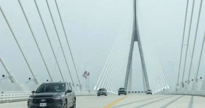 More than 41K crossed Gordie Howe bridge into Canada in first 5 days: StatCan