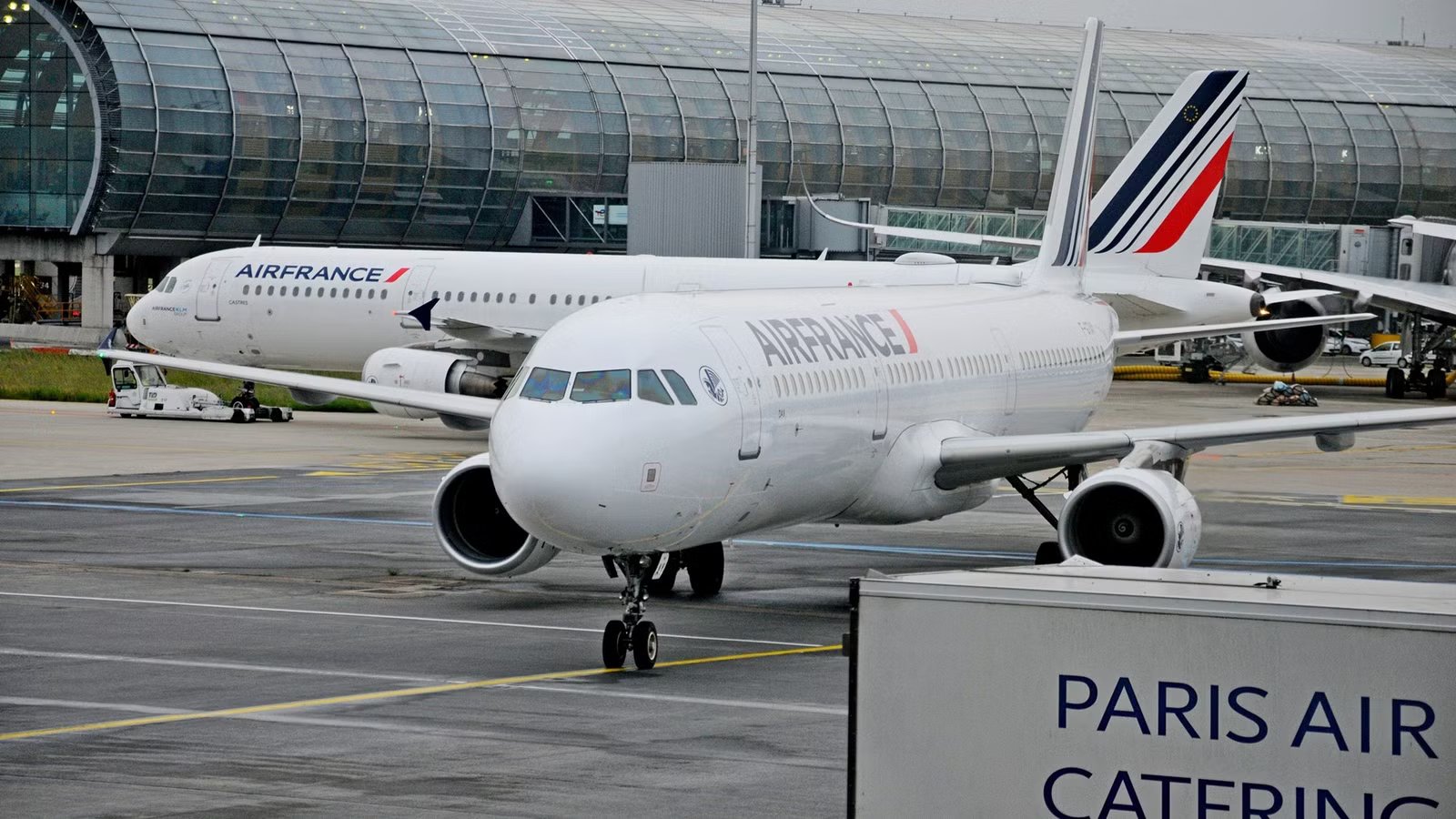 “Low Usage”: Air France Denies Paris Business Class Lounge Sauna Used As ‘Sex Den’