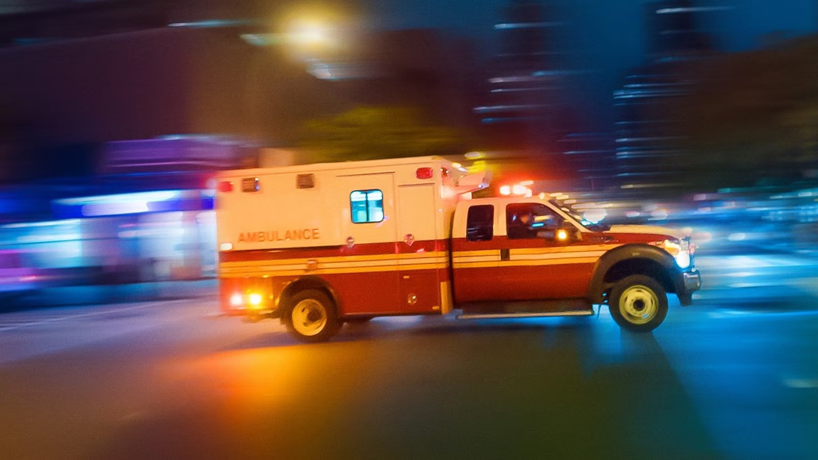 2 dead, 12 injured after boat capsizes in New York Harbor, officials say