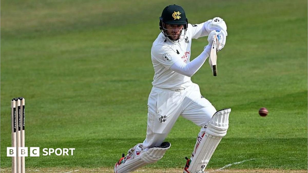County Championship: Joe Clarke first past 1,000 Championship runs in 2026 as Notts stifle Warwickshire