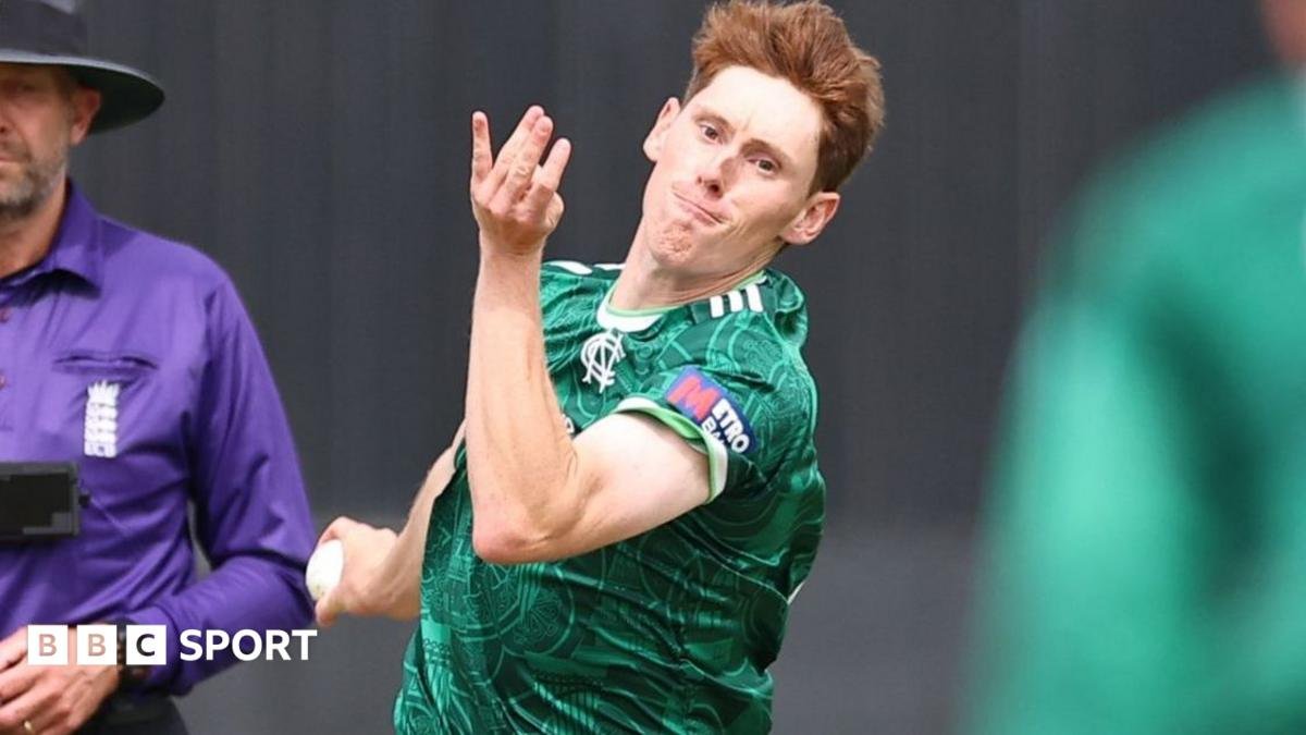 Gloucestershire sign fast bowlers James Hayes, JT Langridge and Mitchell Killeen