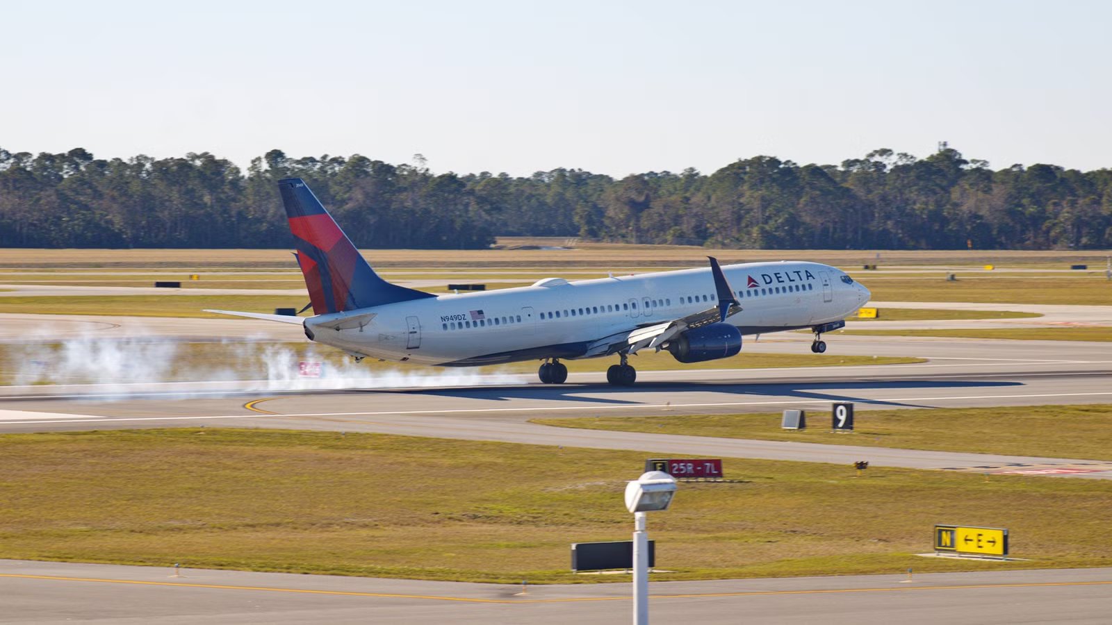 Out Of Service: Delta Air Lines Boeing 737-900ER Engine Issue Forces Immediate Atlanta Return