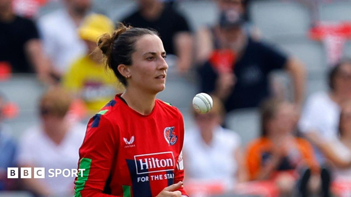 Lancashire: All-rounder Fi Morris to retire at end of season