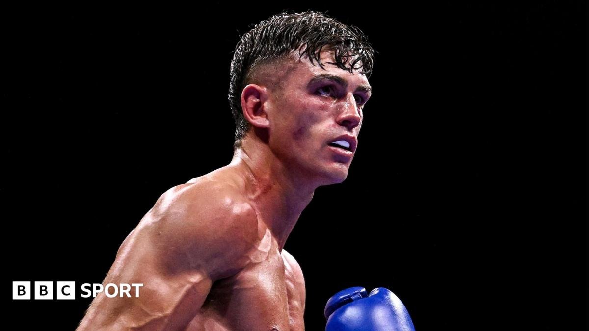 Lee Reeves: Irish boxer ‘making progress’ after being hospitalised – Warren