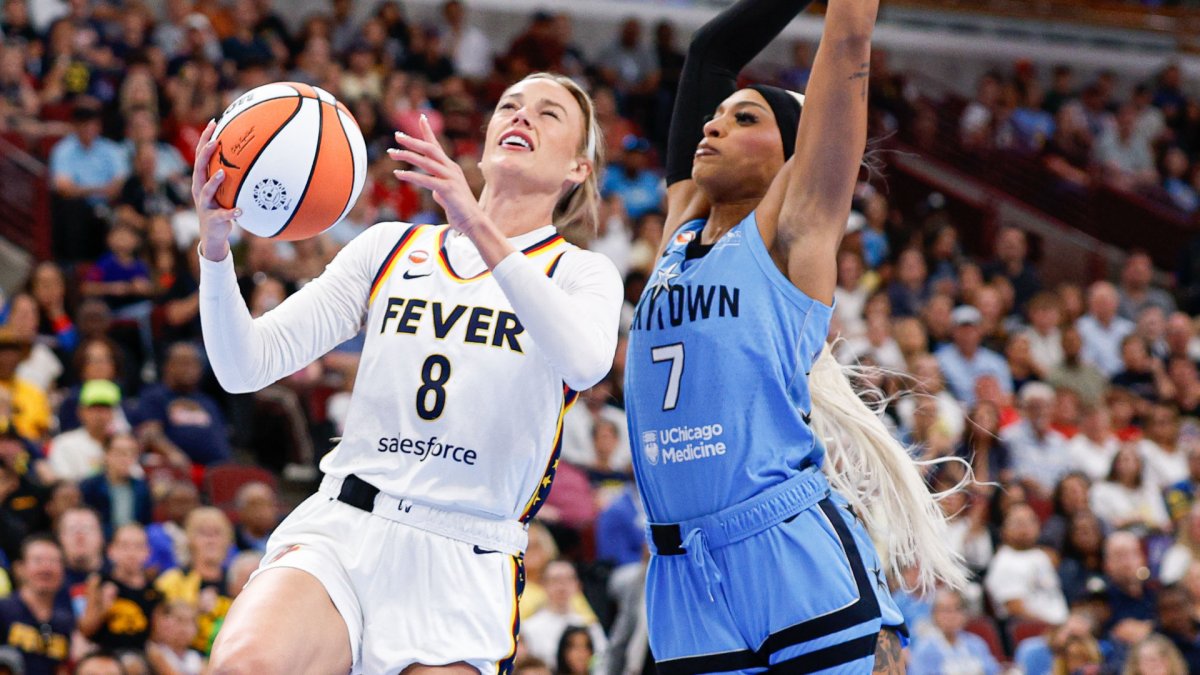 DiJonai Carrington says Sophie Cunningham foul was not intentional, declines to explain ‘white privilege’ post