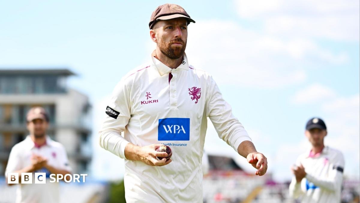 County Championship: Somerset boost title hopes by beating Essex