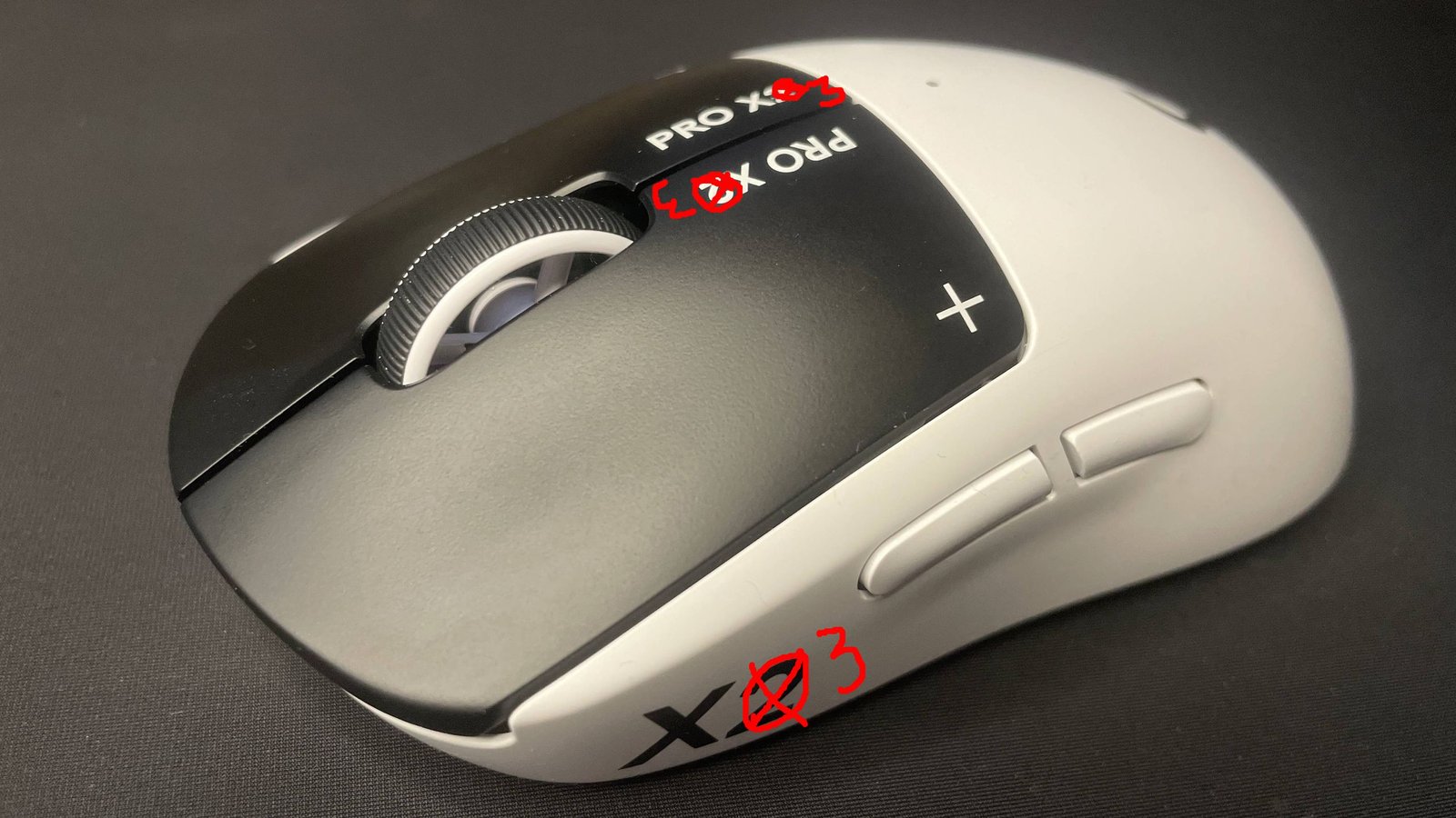 These could be the first leaked images of the new Logitech Superstrike, which looks rather dashing in all-black