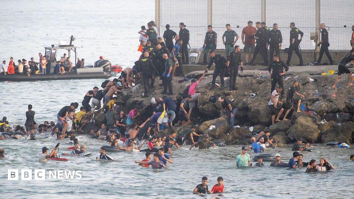 Ceuta: EU calls for stronger borders after migrant crossings into Spanish territory