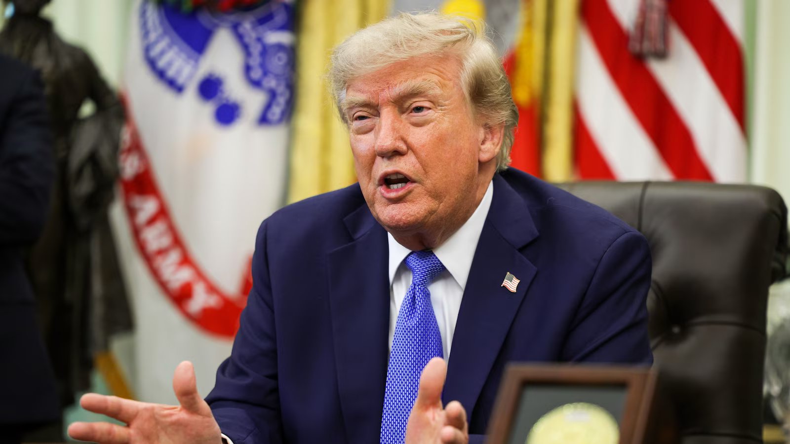 Trump signs executive orders that target birthright citizenship