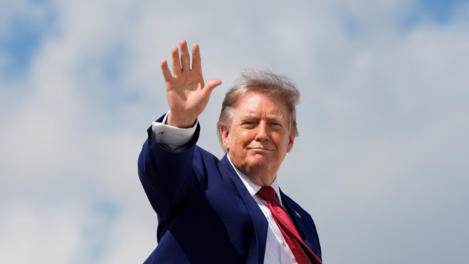 Trump reportedly used a catering truck to sneak off Air Force One amid Iranian threats