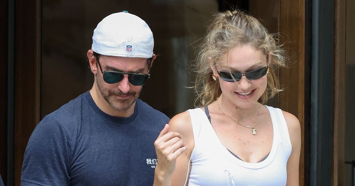 Gigi Hadid Wore Fall’s It Legging-and-Sneaker-Color Combo