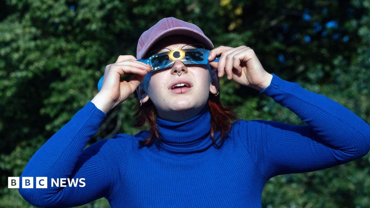 Eclipse warning: All the key signs you may have damaged your eyes