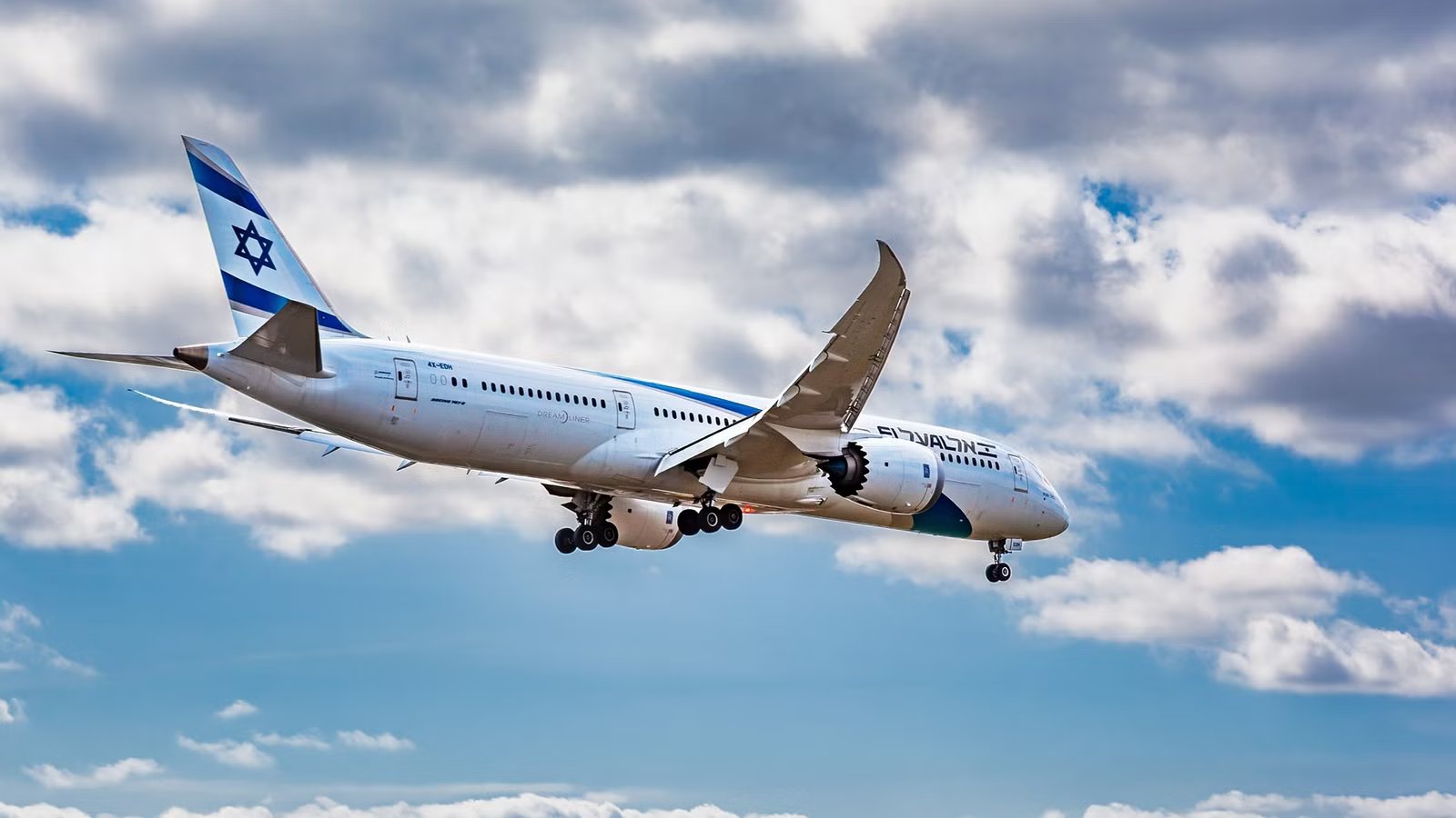 Passenger Finds Anti-Israel Note Hidden In Suitcase After Alaska Airlines-El Al Trip