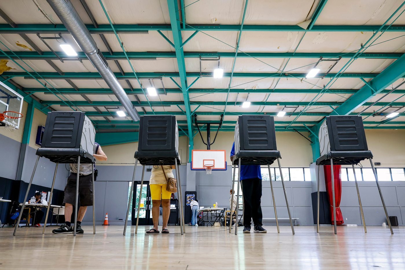 Noncitizen voting claims animate Trump’s attacks on midterms and set up potential result challenges