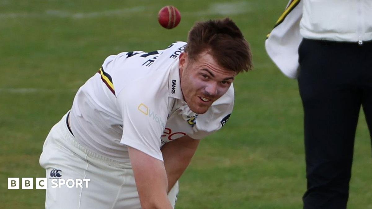 County Championship: Durham need four runs to beat Gloucestershire