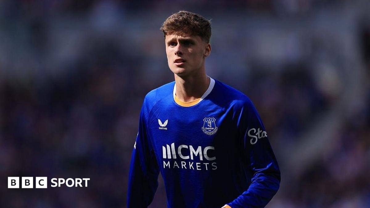 Harrison Armstrong: Nottingham Forest bid £40m for Everton teenager