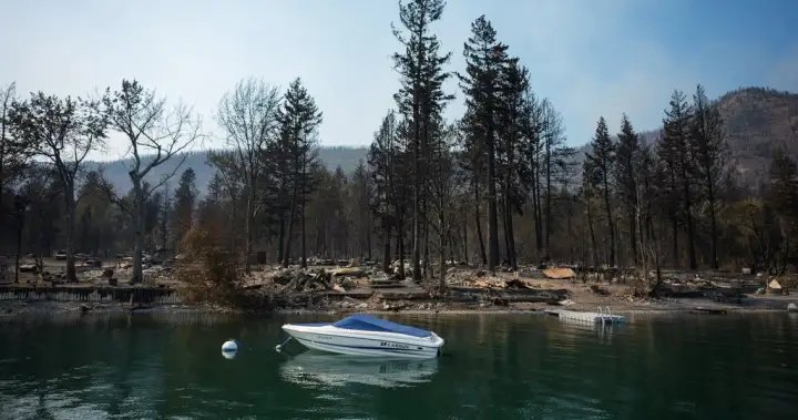 Bradley Creek wildfire fight threatened by wind with hot, dry conditions