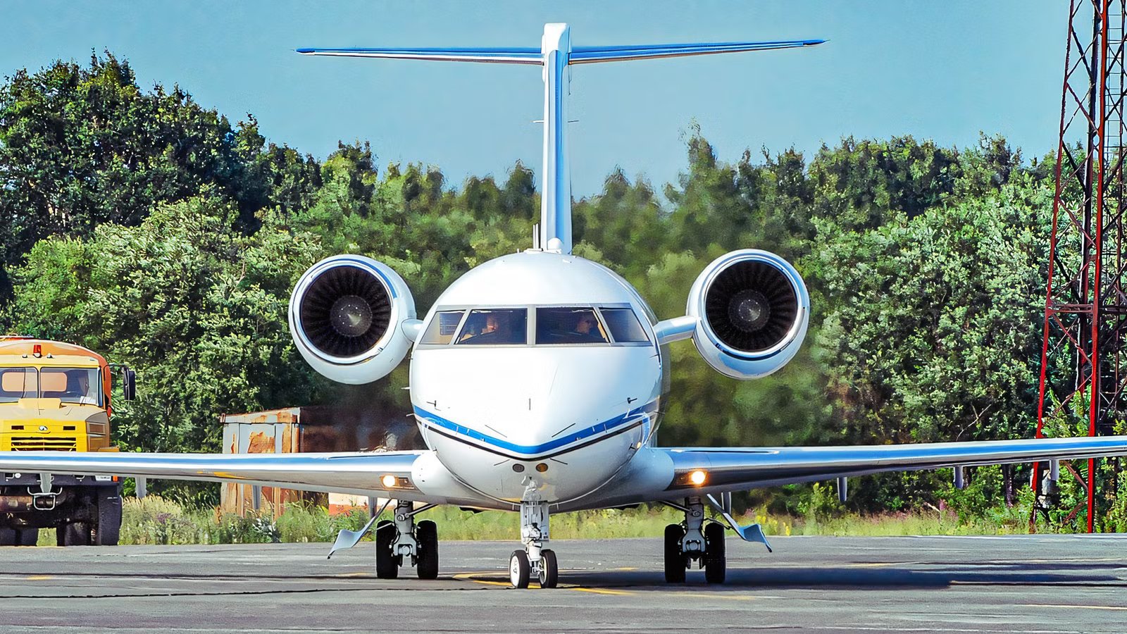 Want To Fly Private? Here’s Just How Much A Flight Costs In 2026