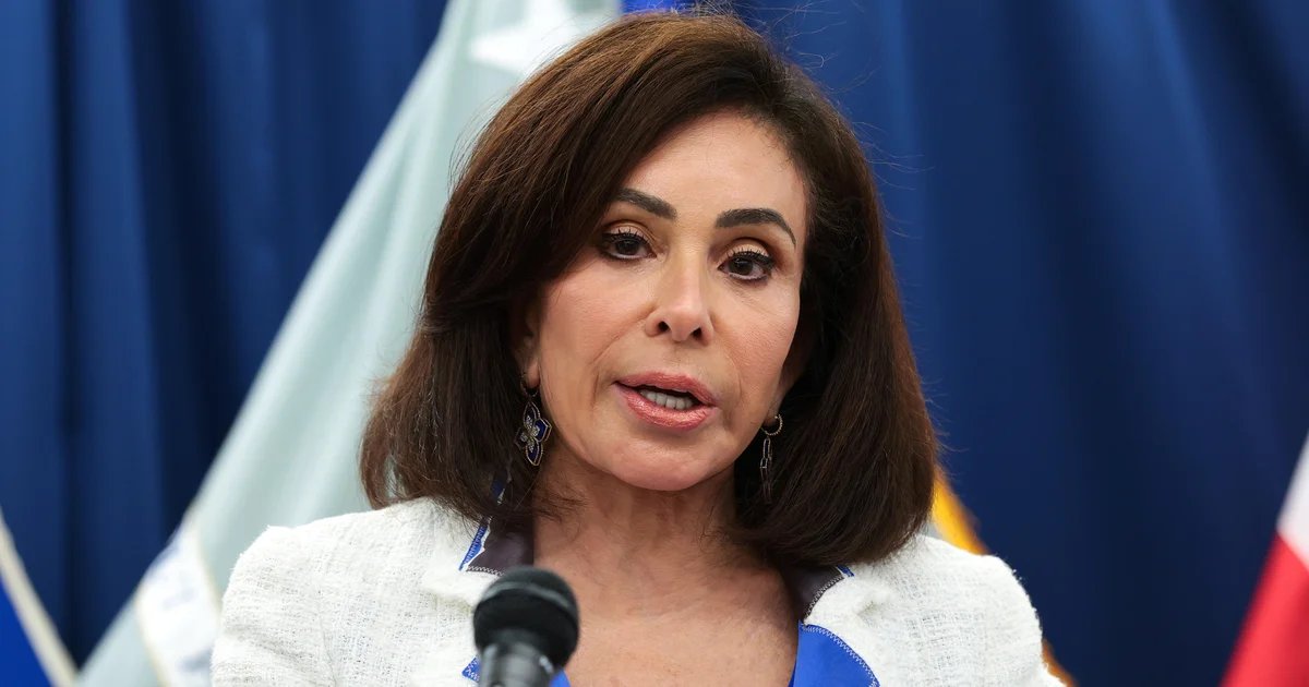 Trump slams Jeanine Pirro for dropping Reflecting Pool vandalism cases, says she “choked”