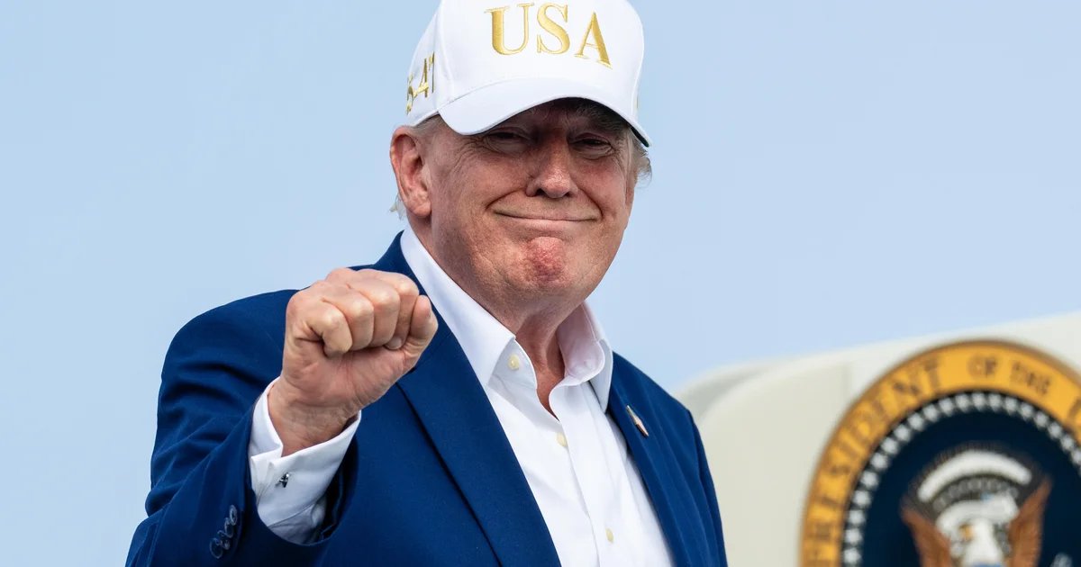 Live Updates: Trump says U.S. only “semi-negotiating” with Iran after Tehran sets demands to reopen Strait of Hormuz
