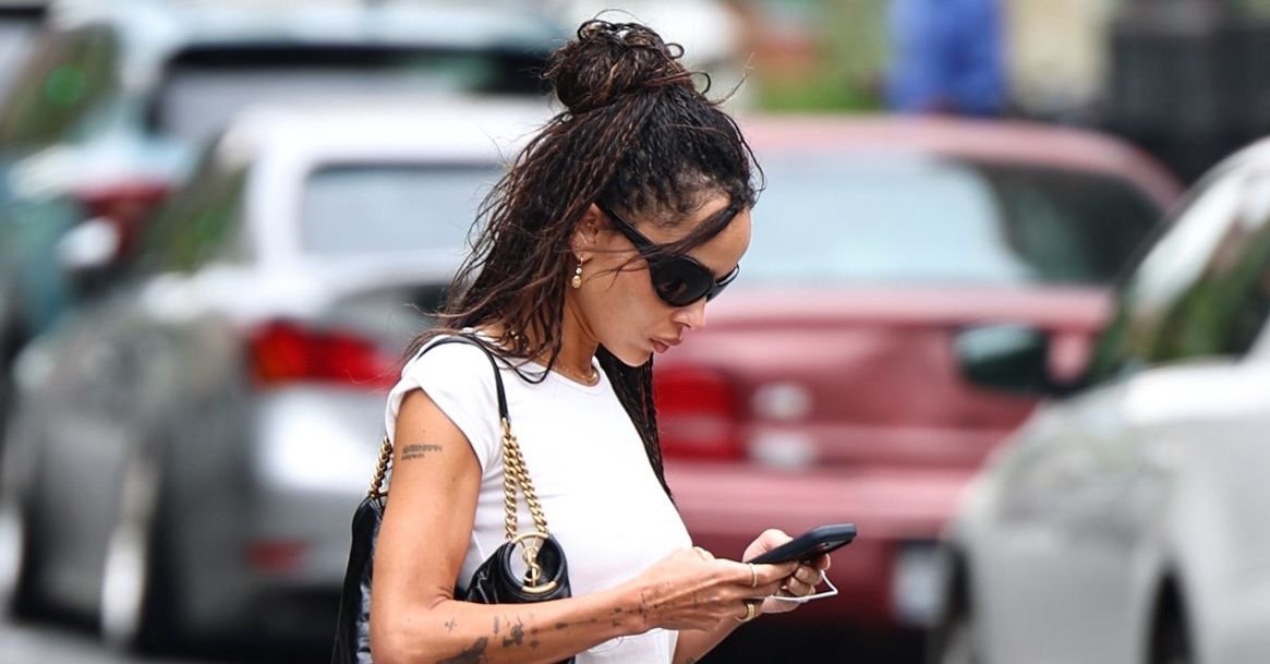 Zoë Kravitz Wore the Cropped-Jeans and Heel Trend of 2026