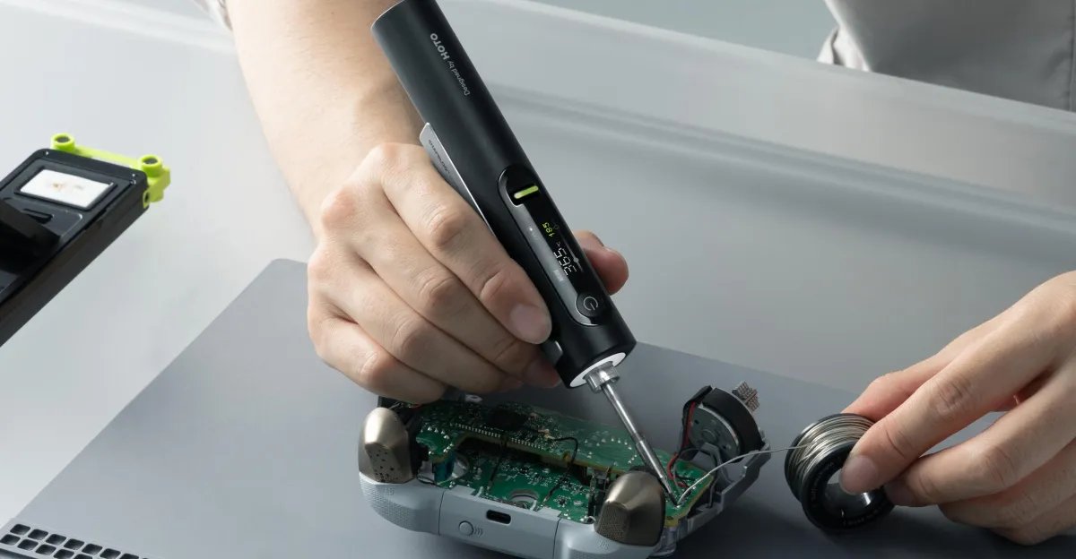 Hoto’s new cordless soldering iron heats up in three seconds