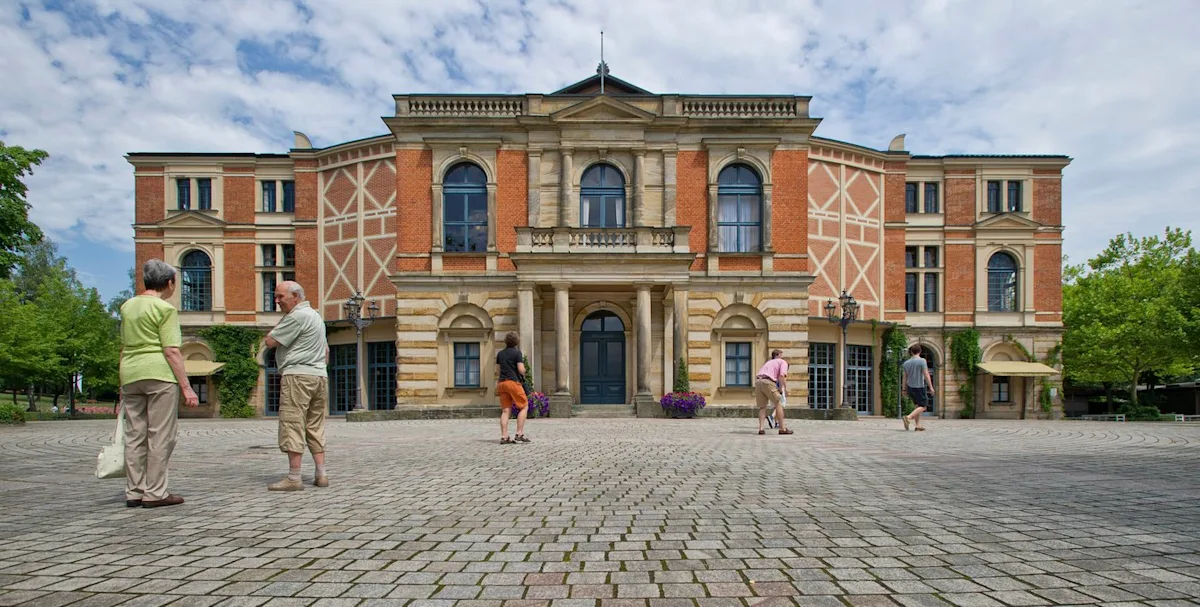 AI-assisted staging draws boos at the Richard Wagner festival in Germany