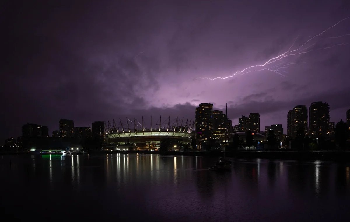 Intense storm brings power outages, travel woes to parts of B.C.