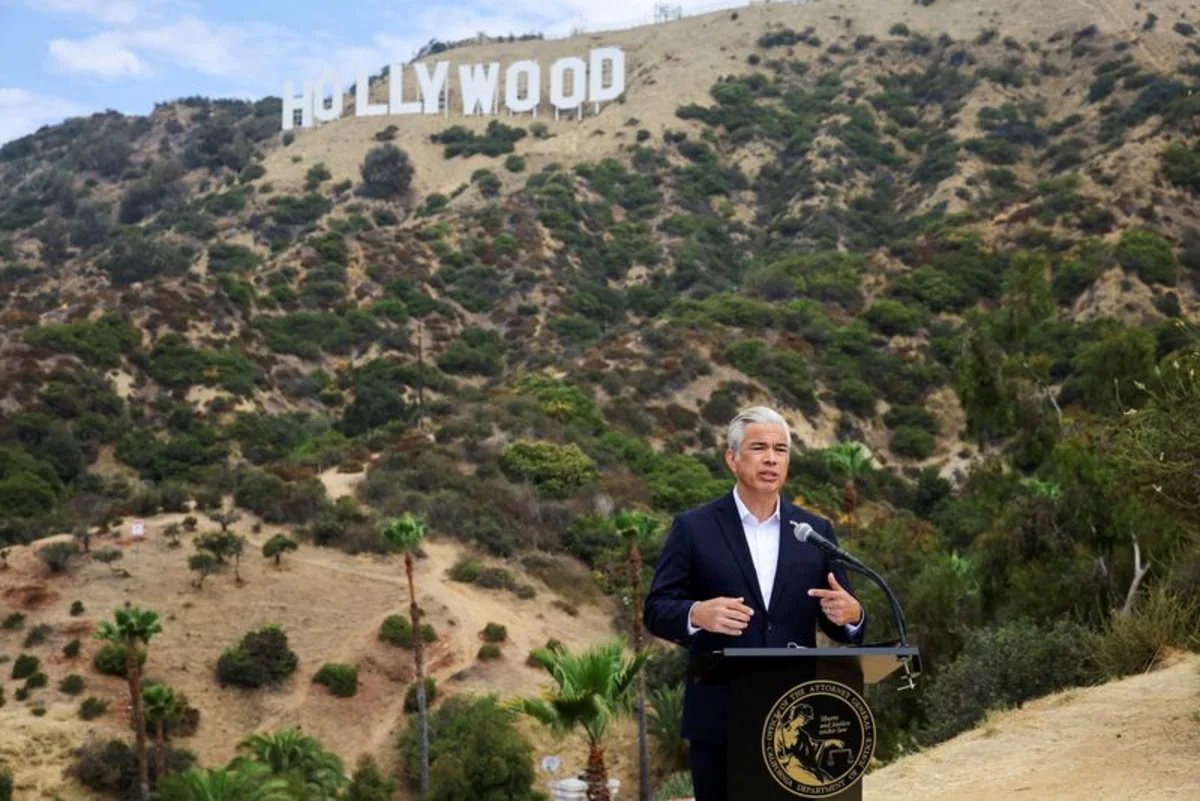 California expected to seek TV channel sales from Paramount-Warner, WSJ reports 