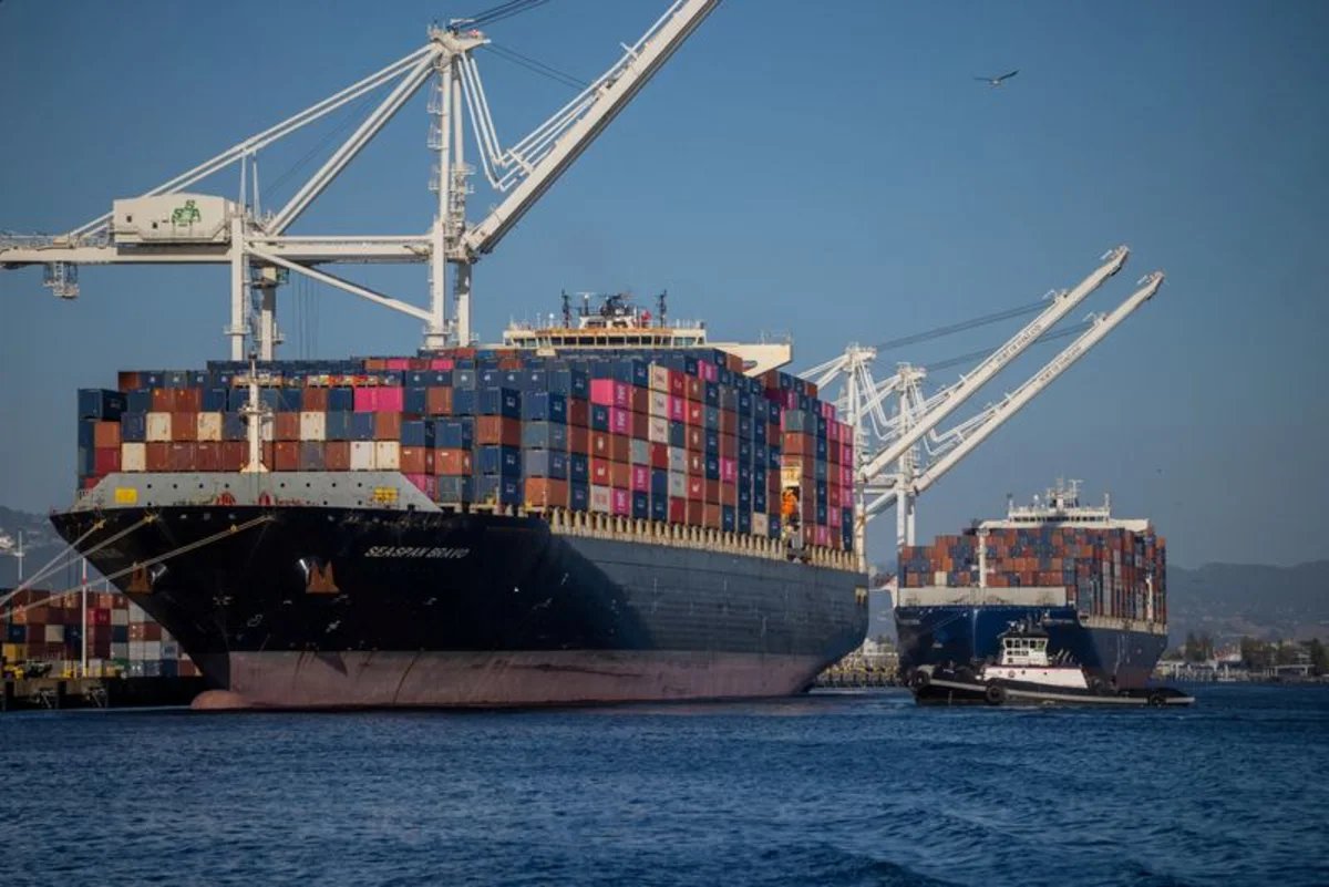 US extends Jones Act waiver 90 days, revises compliance rules