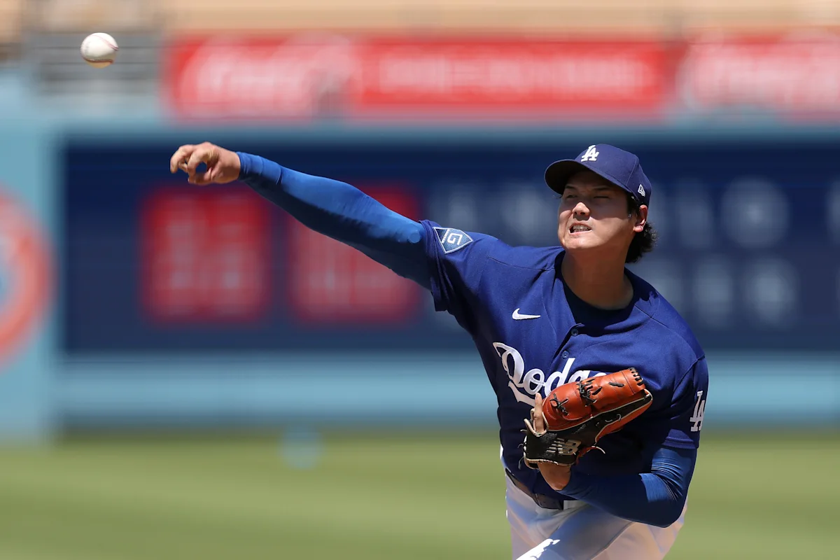Dodgers’ Shohei Ohtani throws to live batters as progression toward pitching return continues