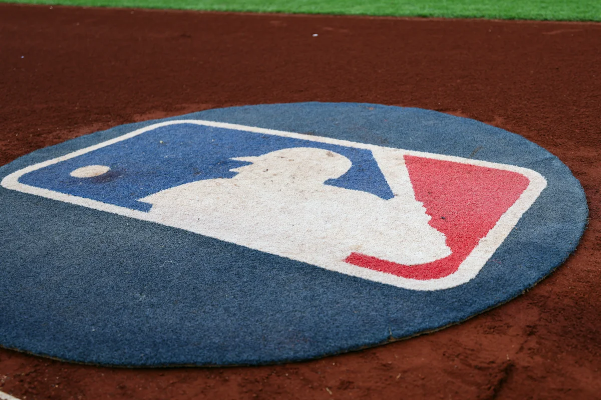 MLB reportedly proposing plan to shorten offseason free agency window to 2-3 weeks; MLBPA says proposal would ‘eliminate player rights’