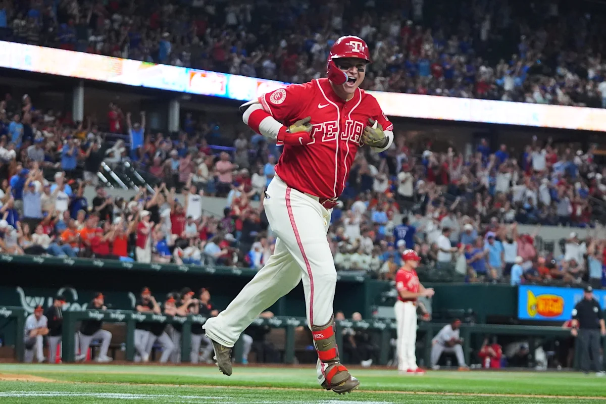 Joc Pederson’s 2-run homer in the 6th lifts Rangers past the Orioles 2-1