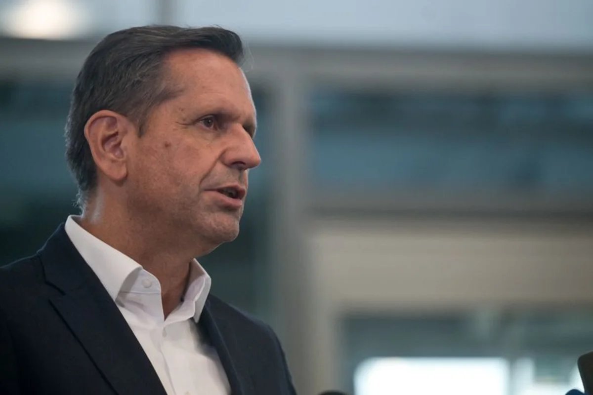 Lower Saxony premier urges agreement on VW restructuring before board meeting