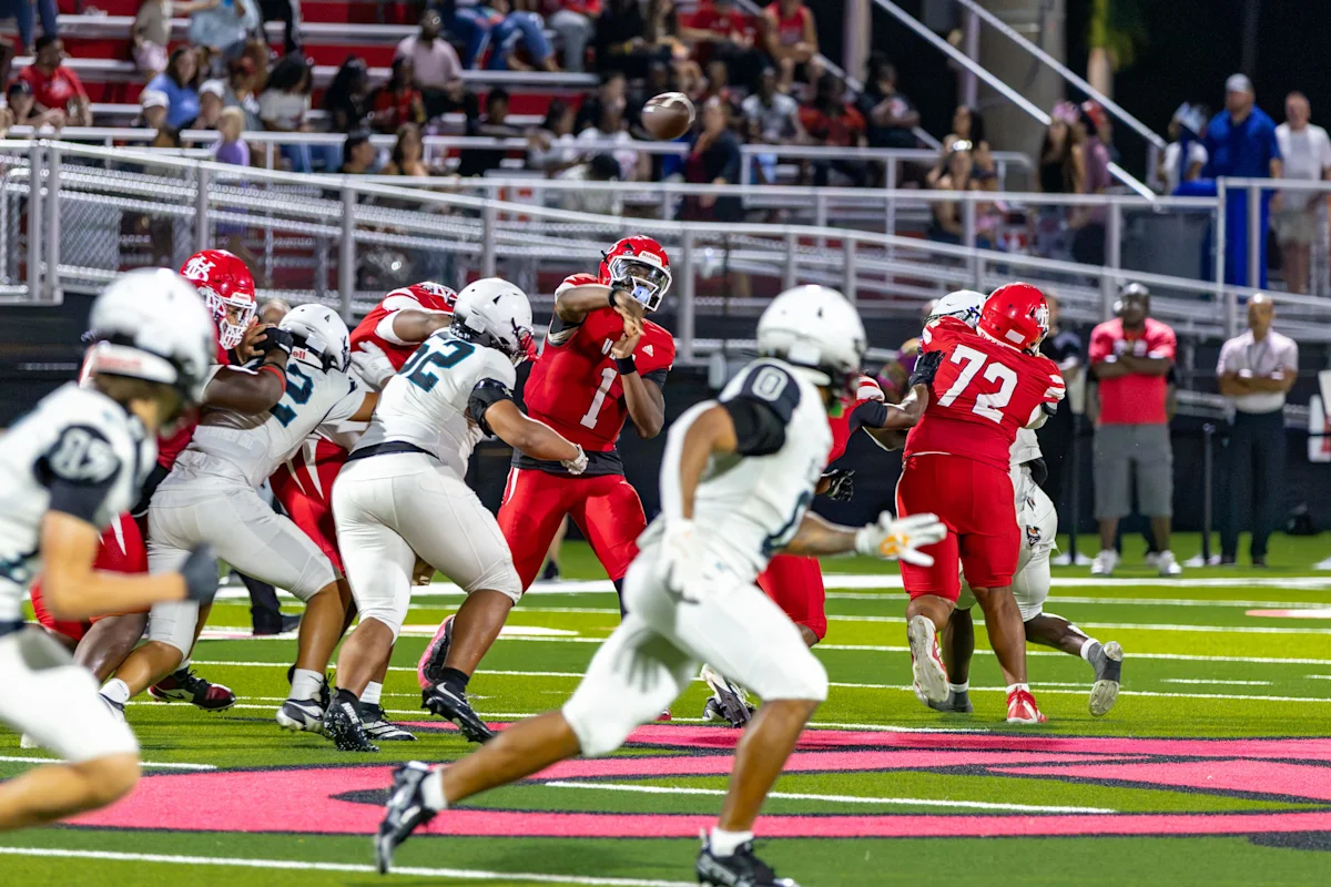 Week 1 Roundup: “The Champ Monds Show” dazzles, Vero Beach blanks Jensen Beach