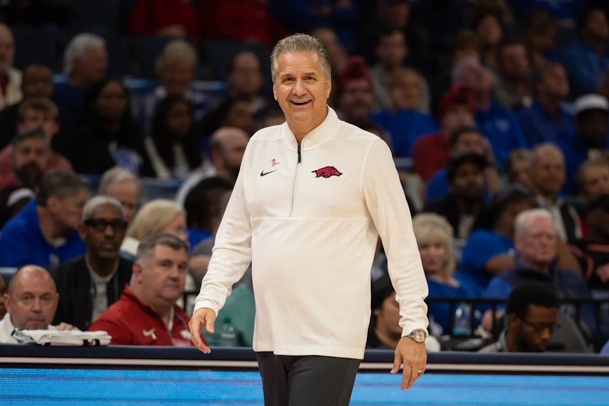 John Calipari calls on commissioners to be ‘(expletives)’ in pro-to-college debate