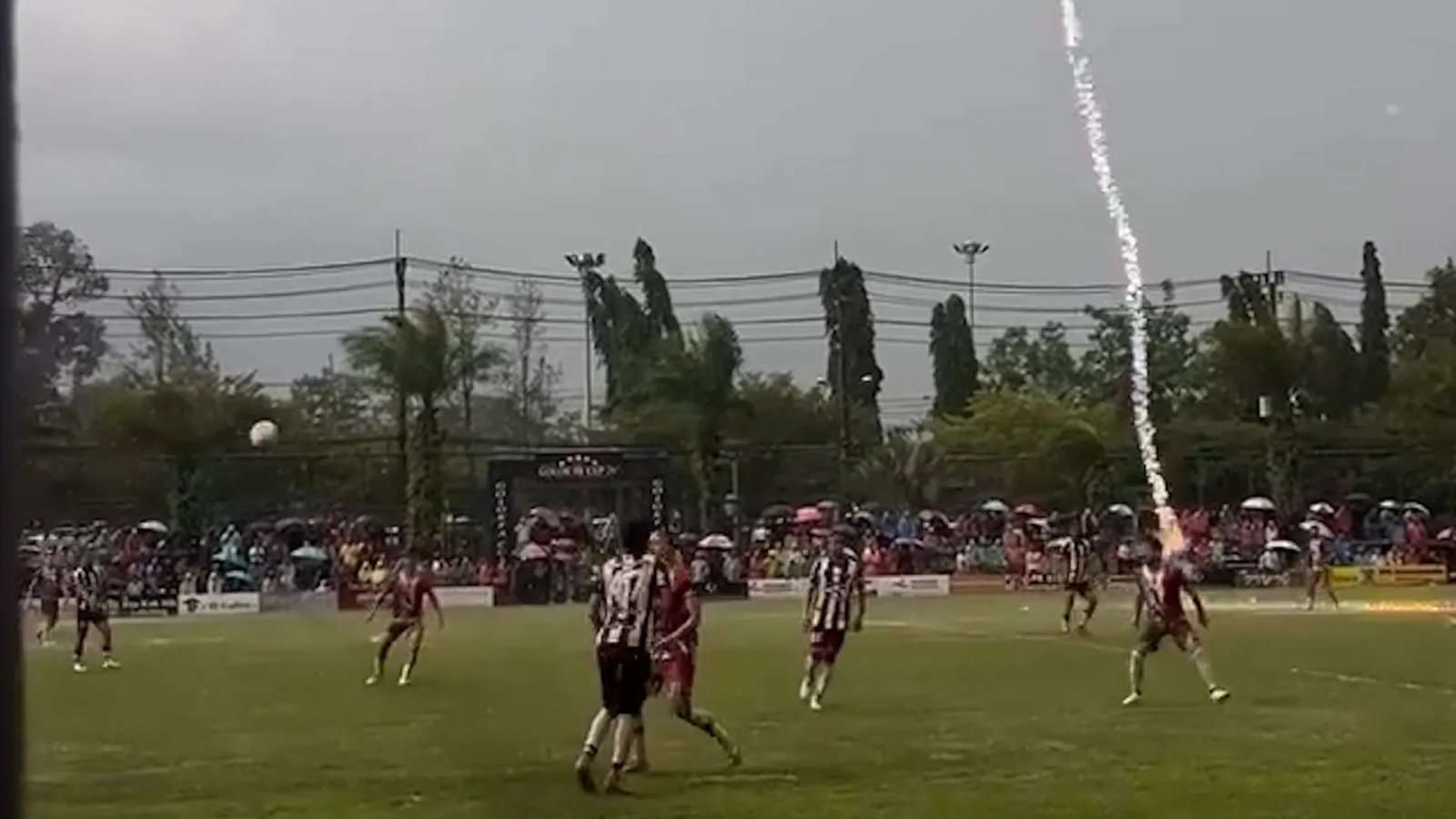 Lightning strike kills Thai footballer during match | Climate