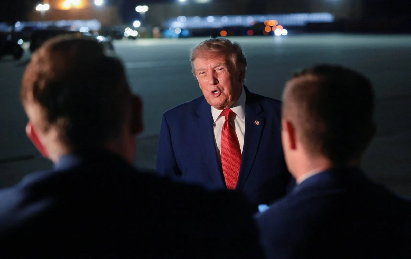 Trump says secret plane switch ‘up to the Secret Service’ | Donald Trump News