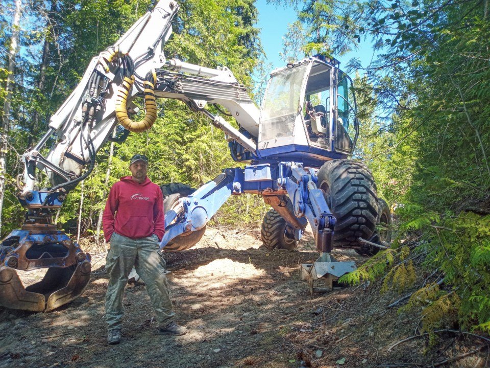 B.C. contractor faces $950K loss after the province cancels SilverStar wildfire tender