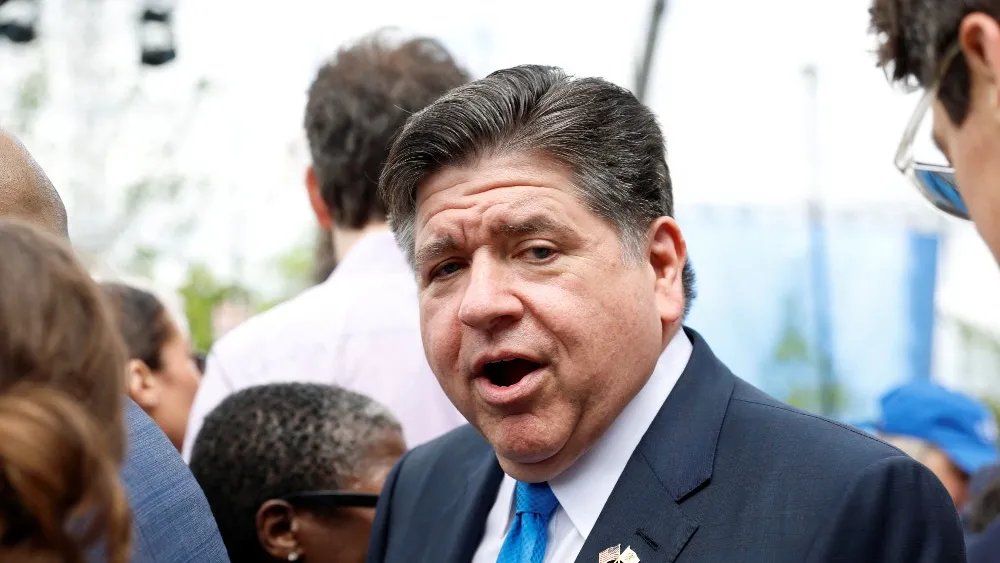 Illinois Lawmaker Presses for Consumer Paybacks As Trump Administration Hits $100B in Tariff Refunds