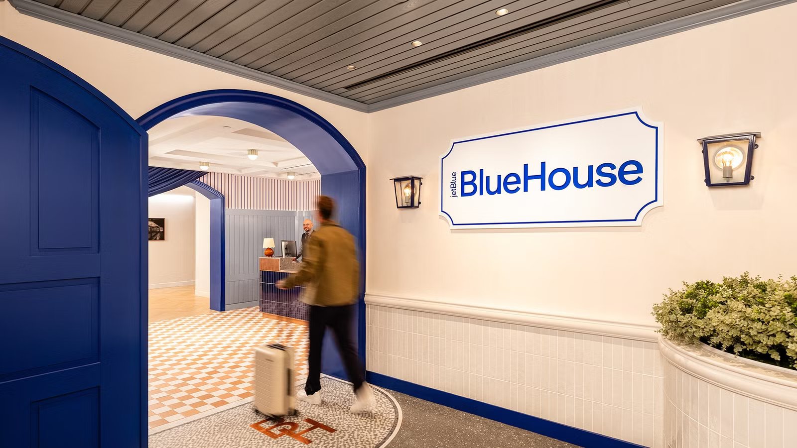 Photos: JetBlue Opens Chic 12,000 Square Foot Boston BlueHouse Lounge