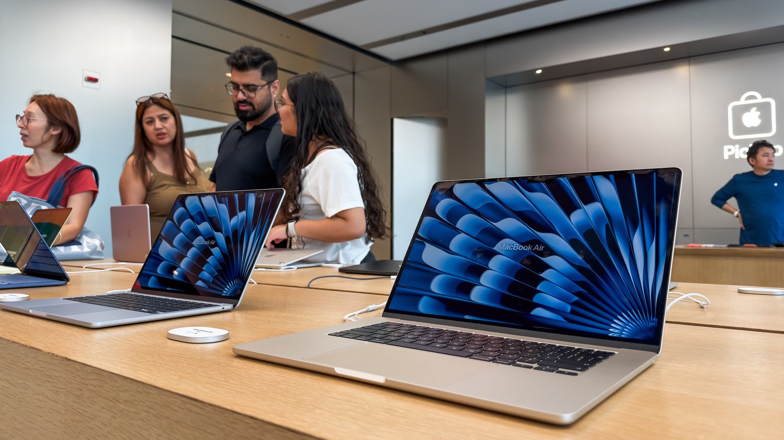 How Long Is A New MacBook Actually Supposed To Last?