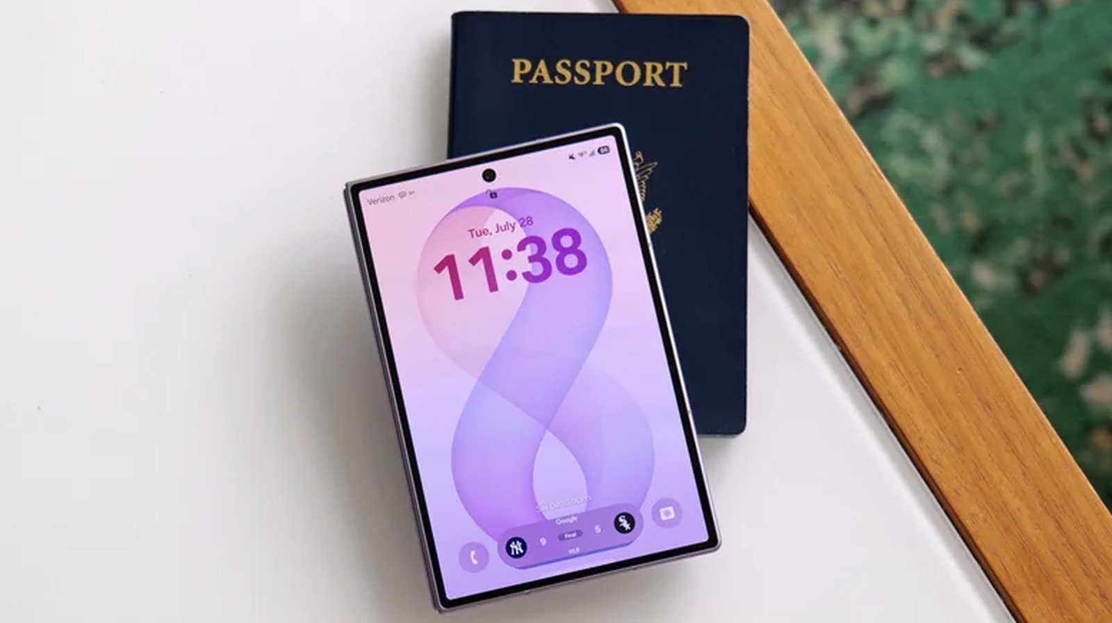 Engadget Review Recap: Samsung Galaxy Z Fold 8, Meta Glasses And More