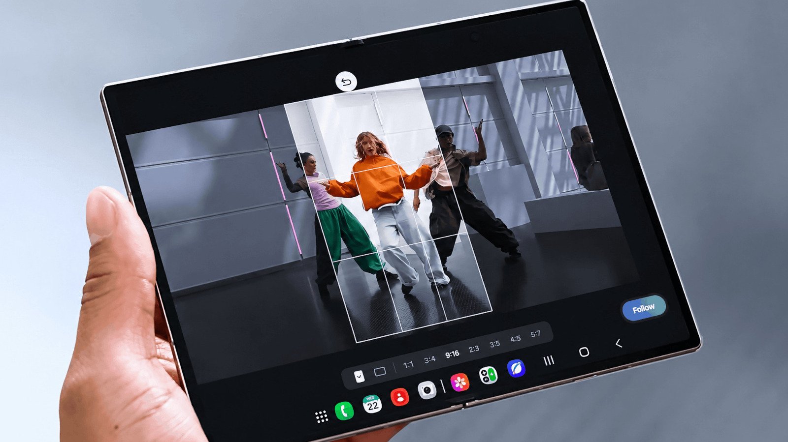 How To Use Samsung’s New My FanCam Feature To Make Yourself The Main Character In Your Videos