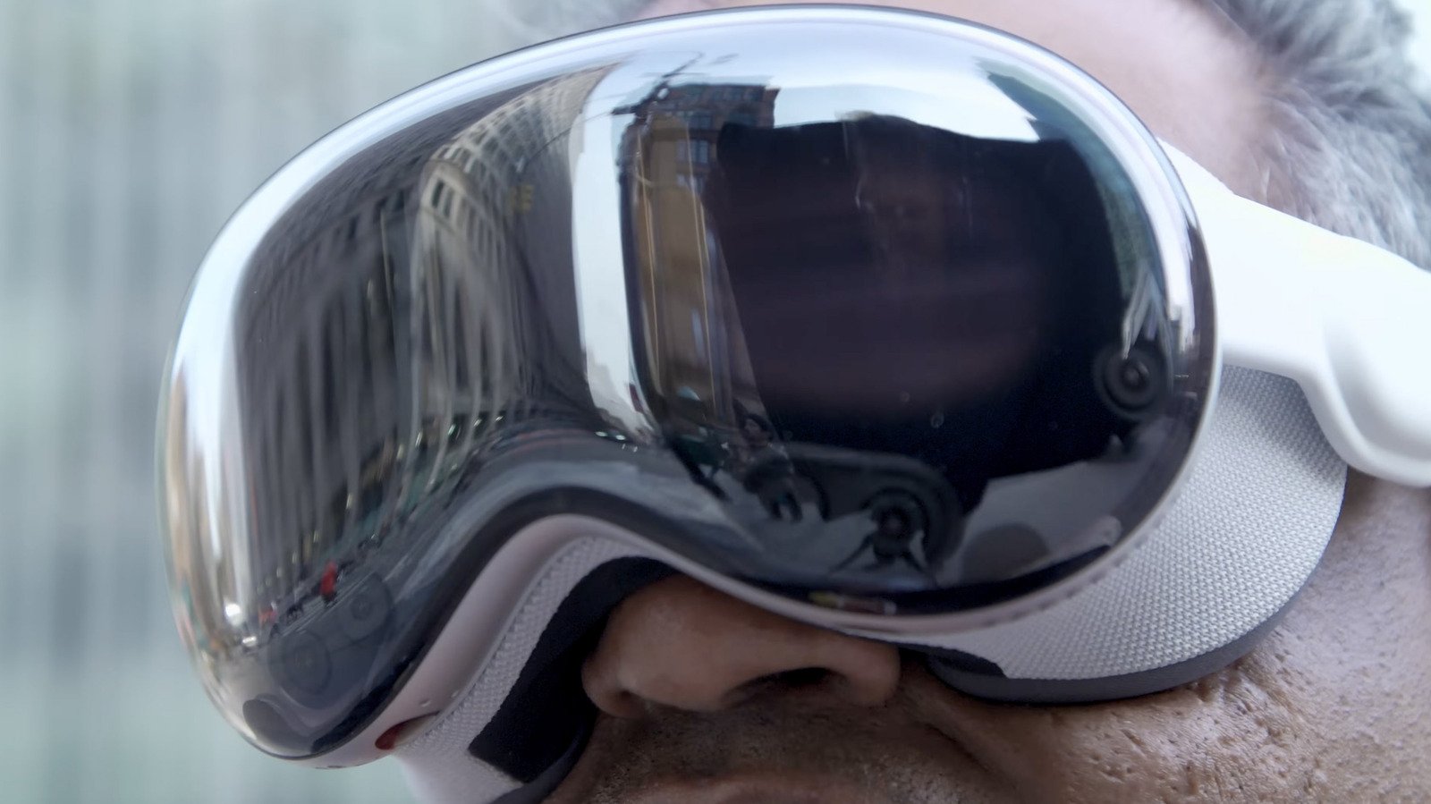 Apple Reportedly Cut More Than 200 Jobs Across Vision Pro And Siri Software Teams