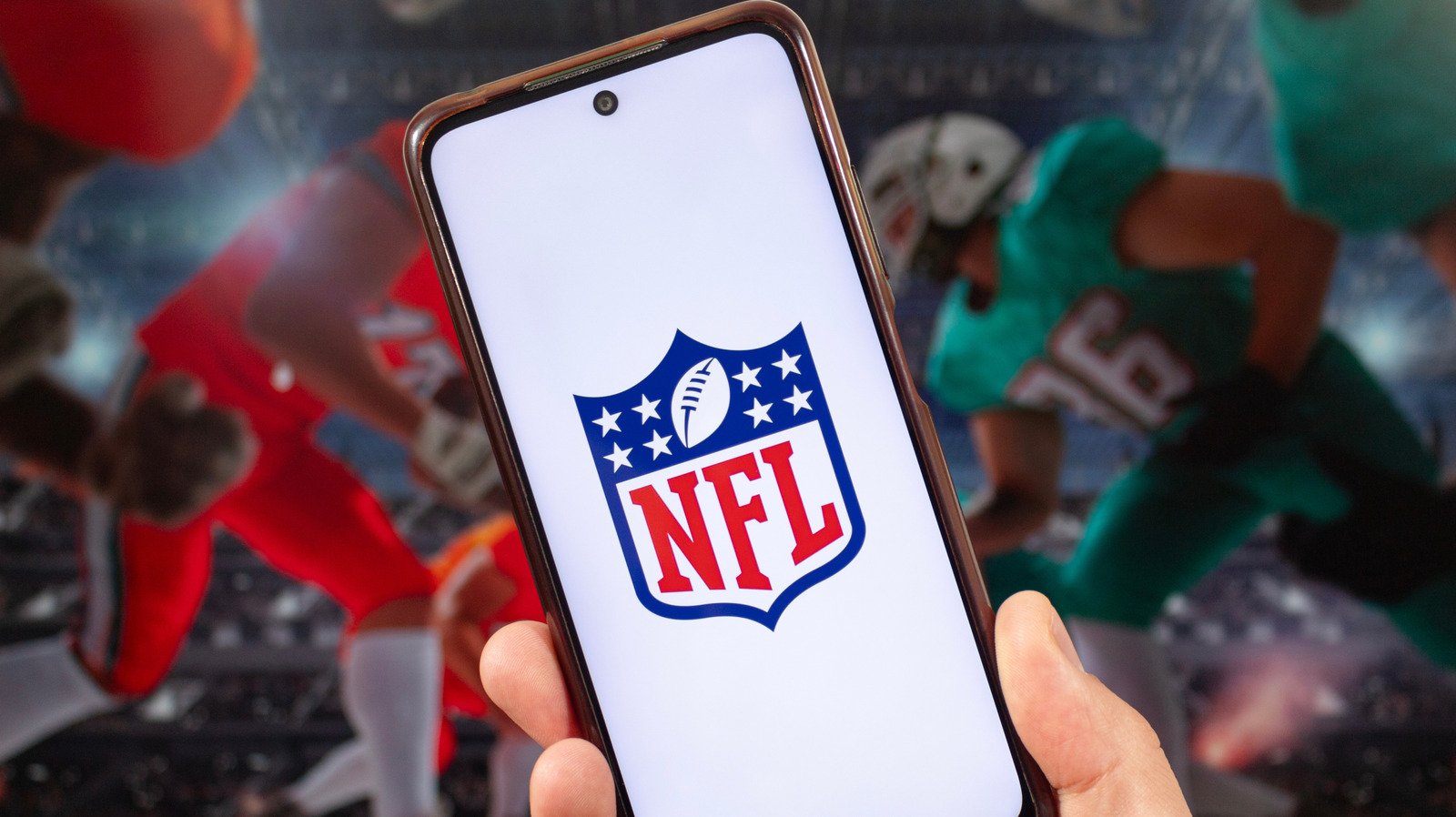 The Cheapest NFL Streaming Options To Stay Locked In All Season