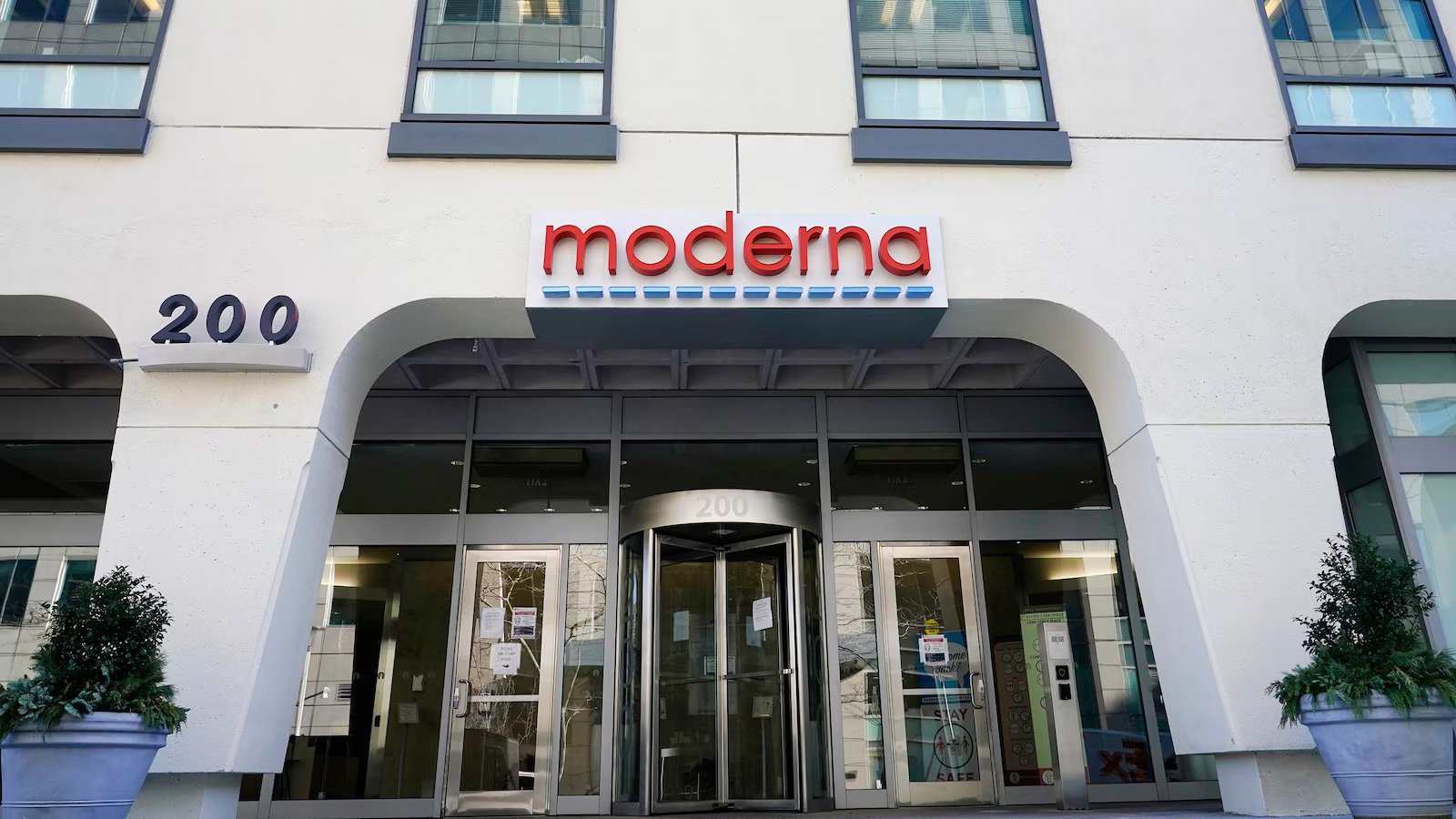 FDA approves Moderna’s mRNA seasonal flu vaccine